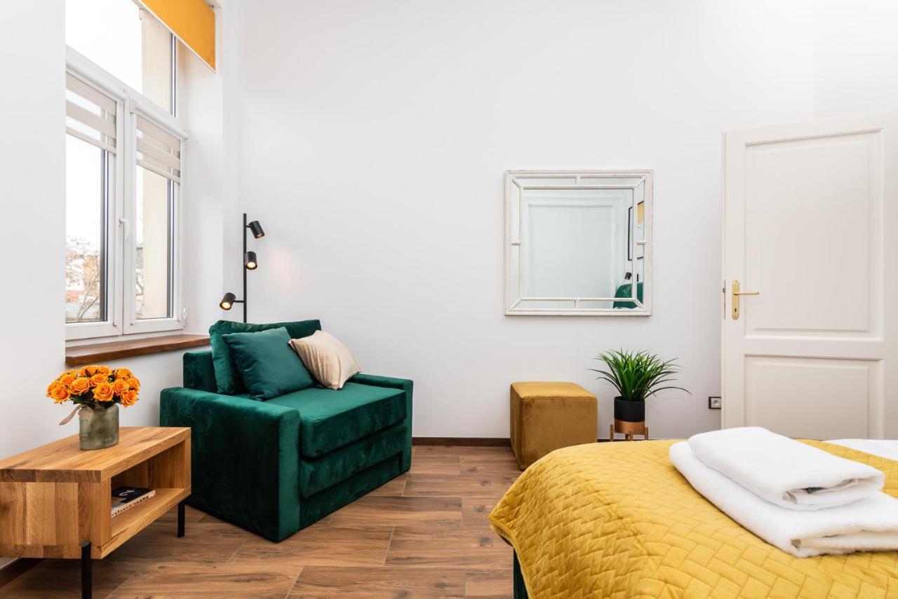 Premium Splendid Old Town Suites - By Upstairs Kraków Exteriör bild